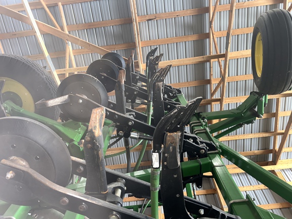 Used 2019 John Deere 1870 Air Drills and Seeders at Horizon Ag & Turf in Lloydminster, AB - Photo15