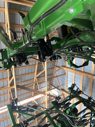 Used 2019 John Deere 1870 Air Drills and Seeders at Horizon Ag & Turf in Lloydminster, AB - Photo23