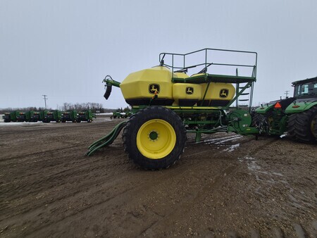Used 2019 John Deere 1870 Air Drills and Seeders at Horizon Ag & Turf in St. Paul, AB - Photo15