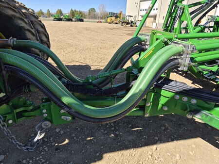 Used 2019 John Deere 1870 Air Drills and Seeders at Horizon Ag & Turf in St. Paul, AB - Photo13