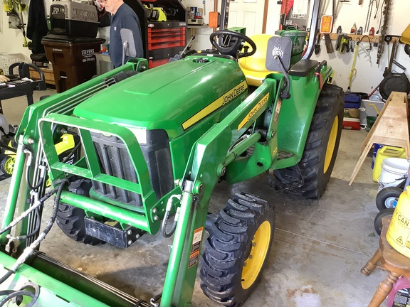 Photo of 2013 John Deere 3038E