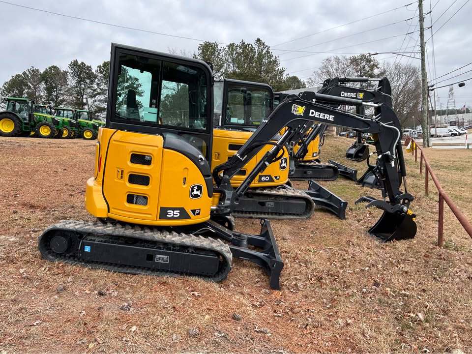 2026 John Deere 35 P Image 2