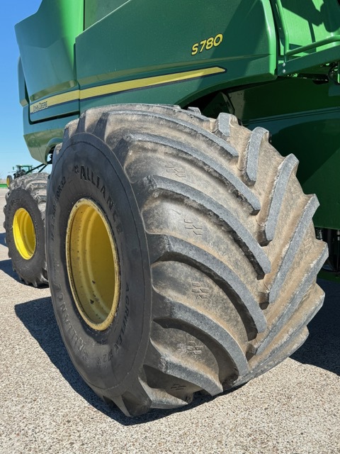 2024 John Deere S780 Image 17