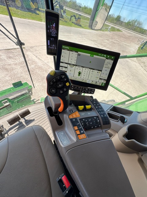 2024 John Deere S780 Image 22