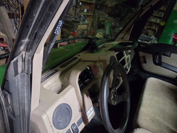 2021 John Deere XUV 835R - Photo5