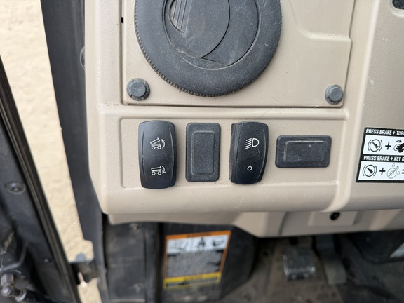 2021 John Deere XUV 835R - Photo23