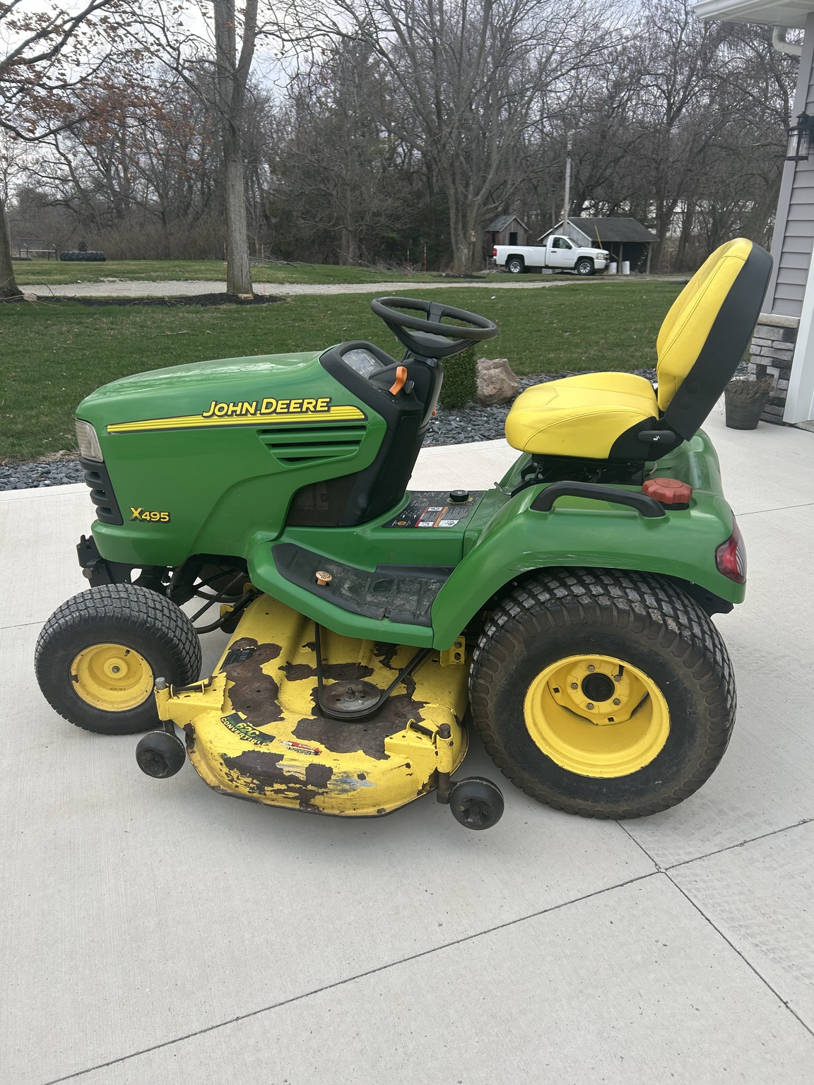 2002 John Deere X495 Image 2