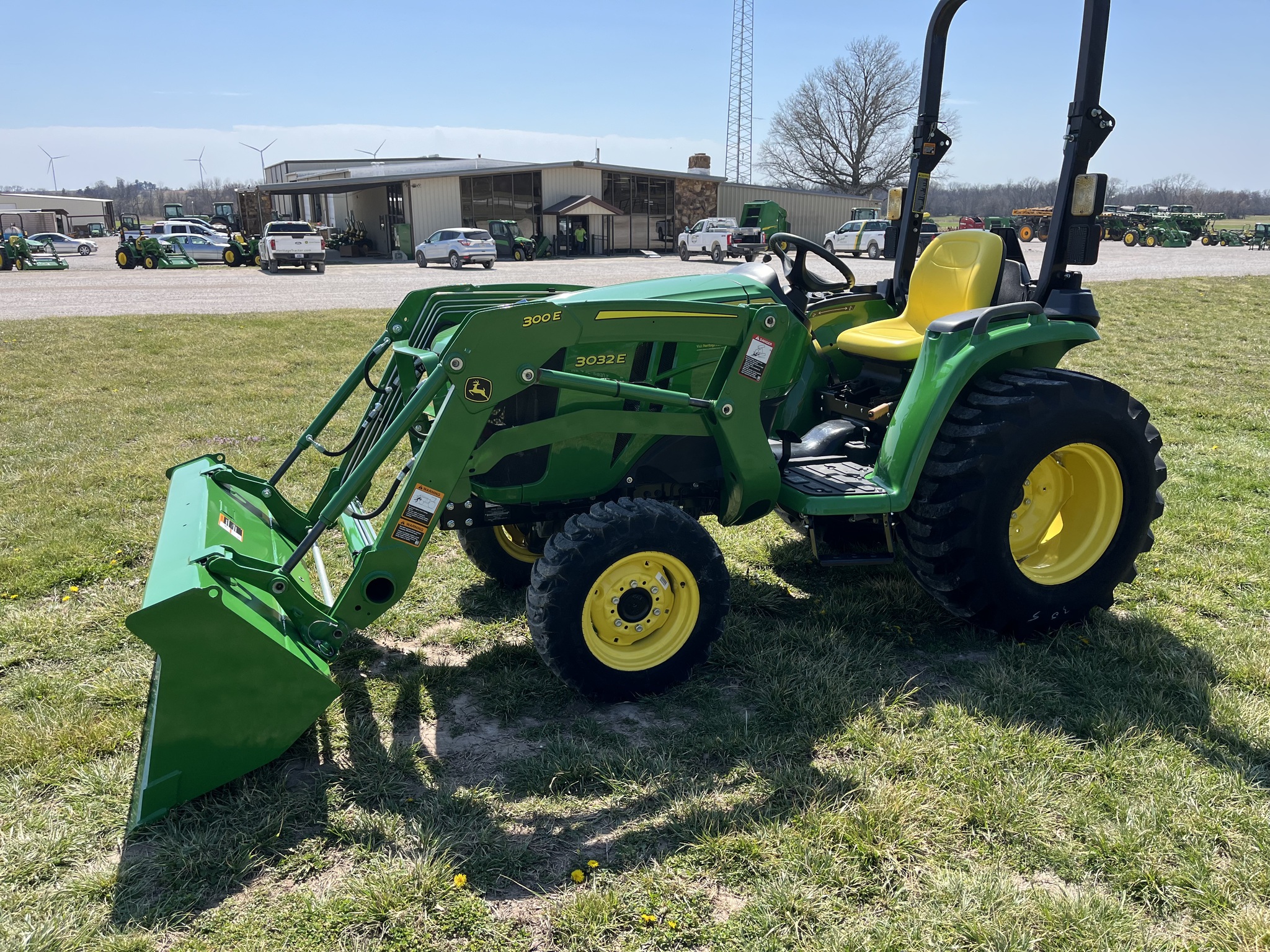  2024 John Deere 3032E at Heritage Tractor in Lockwood, MO