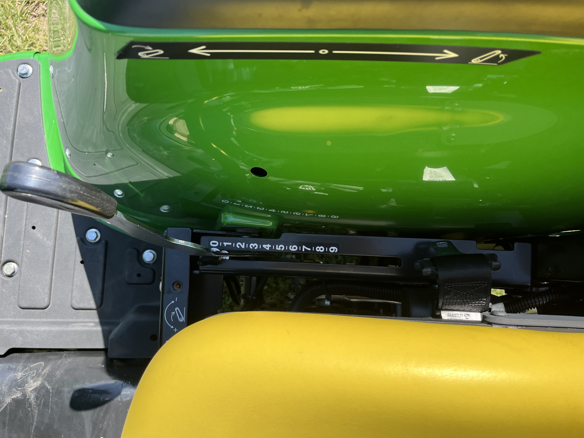  2024 John Deere 3032E at Heritage Tractor in Lockwood, MO