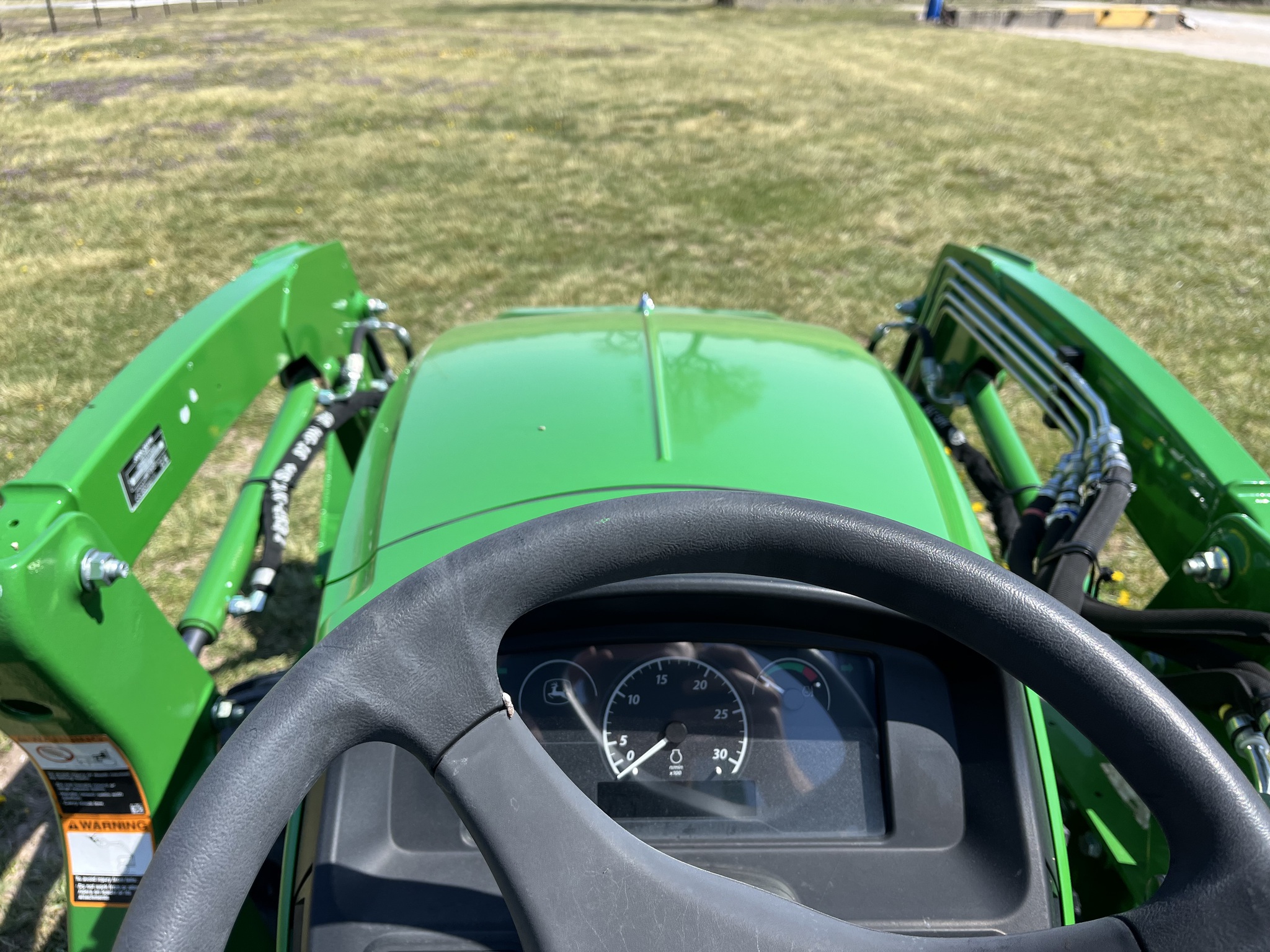  2024 John Deere 3032E at Heritage Tractor in Lockwood, MO