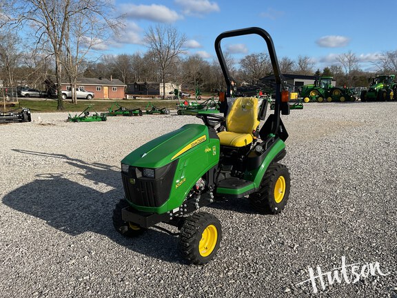 Photo of 2025 John Deere 1025R
