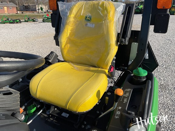 Photo of 2025 John Deere 1025R