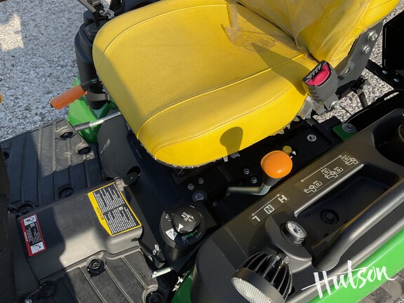 Photo of 2025 John Deere 1025R