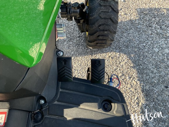 Photo of 2025 John Deere 1025R