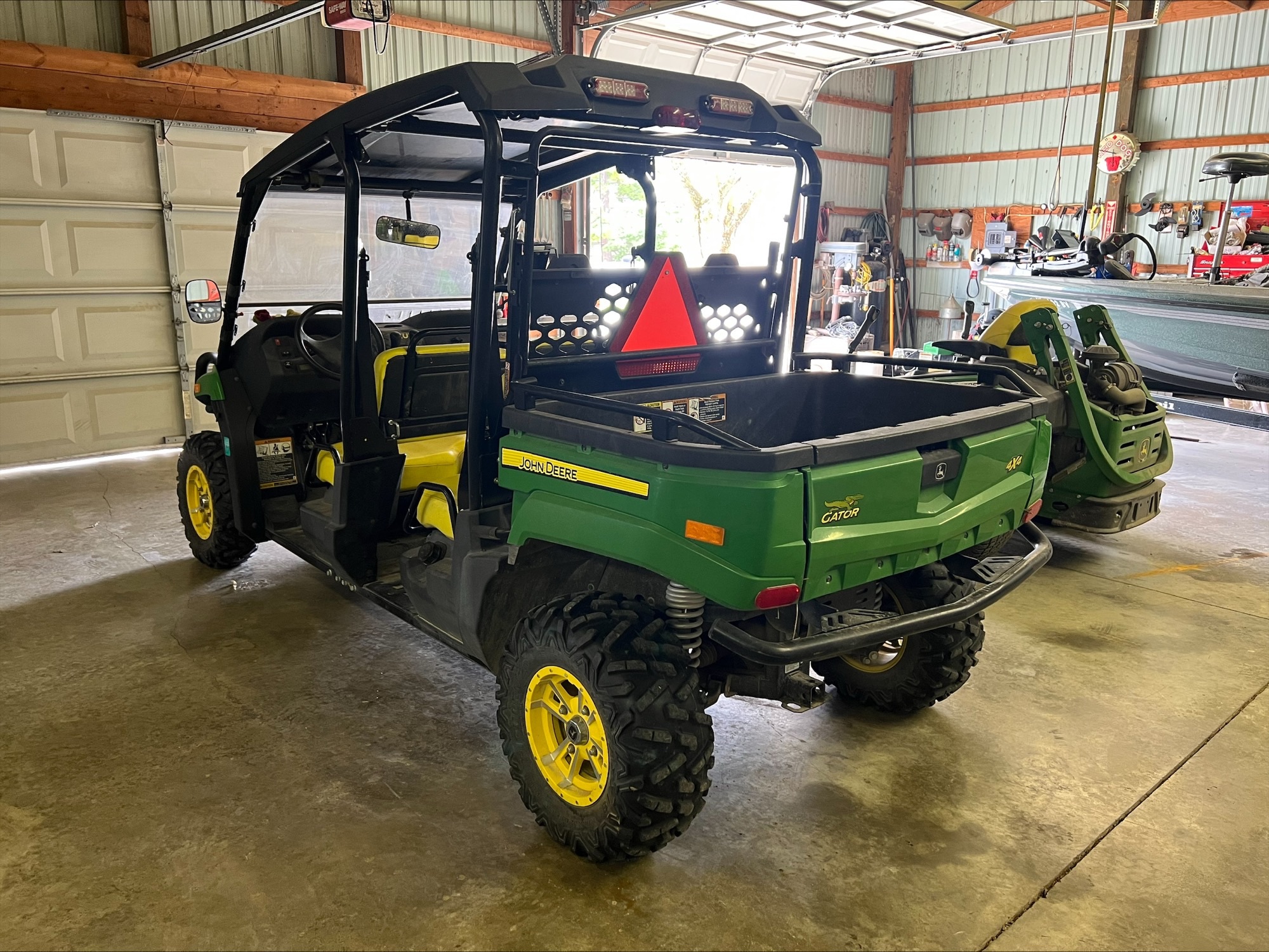 2012 John Deere XUV 550 S4 GREEN Image 4