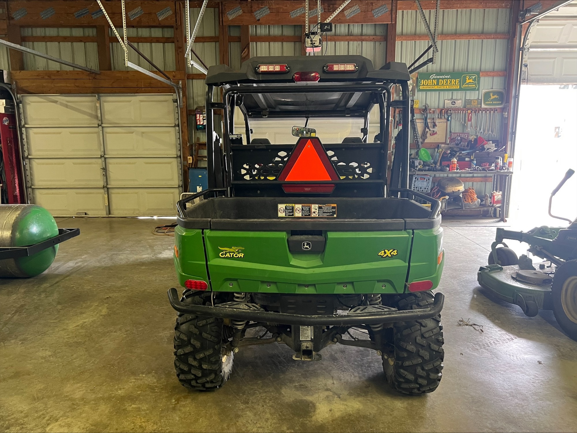 2012 John Deere XUV 550 S4 GREEN Image 5