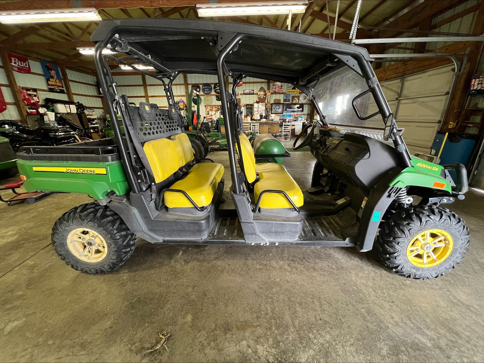 2012 John Deere XUV 550 S4 GREEN Image 7
