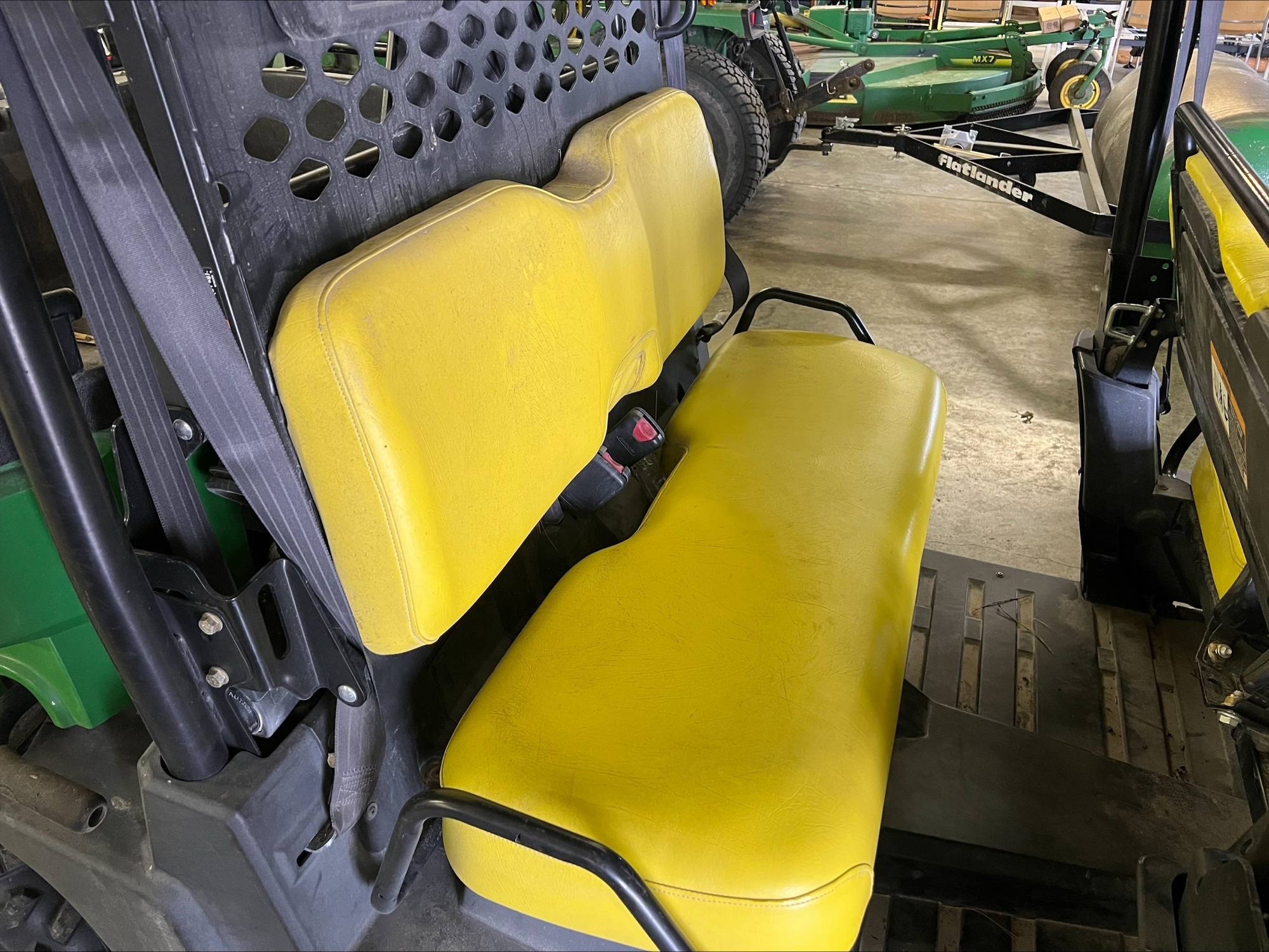 2012 John Deere XUV 550 S4 GREEN Image 11