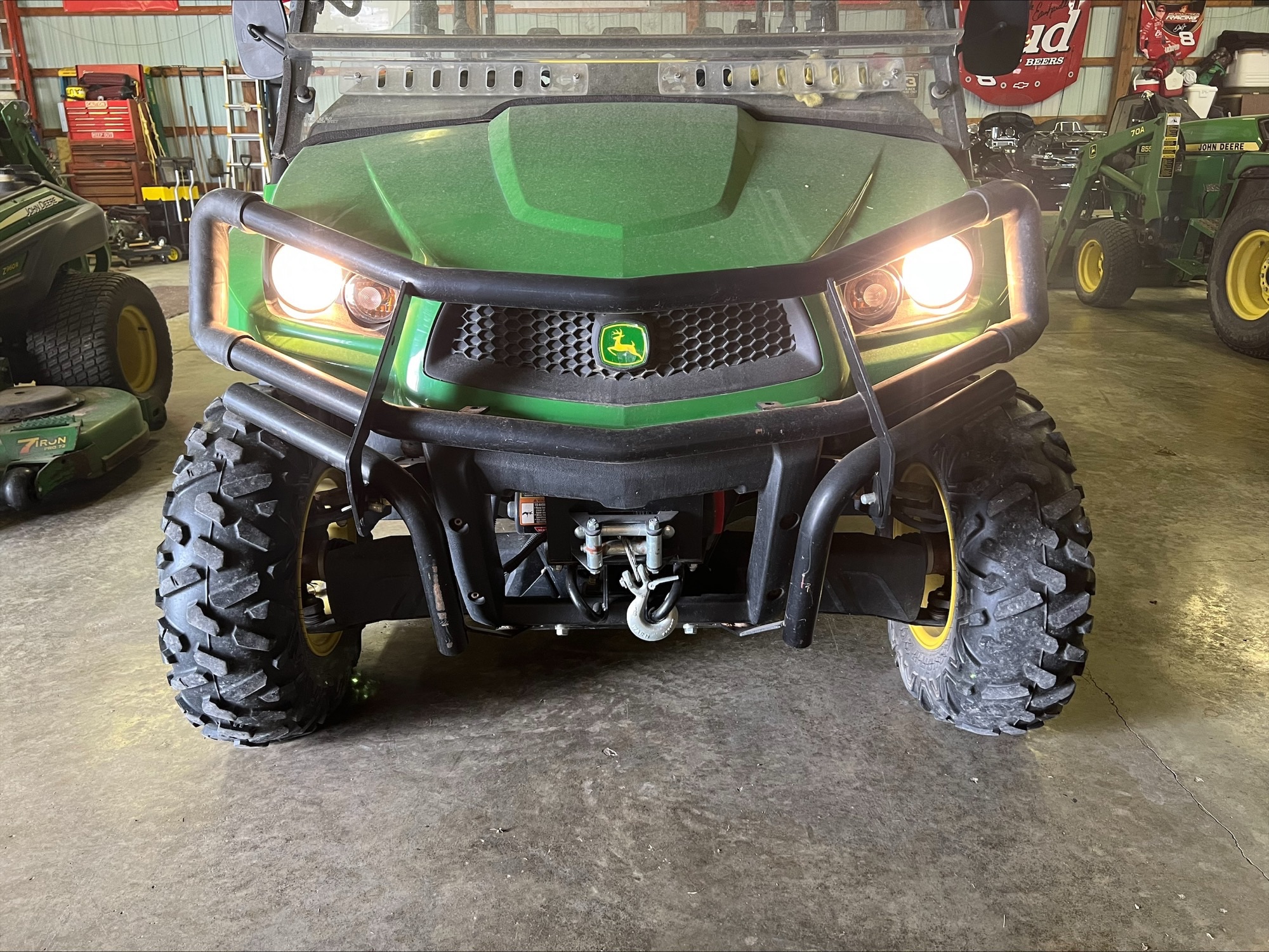 2012 John Deere XUV 550 S4 GREEN Image 9