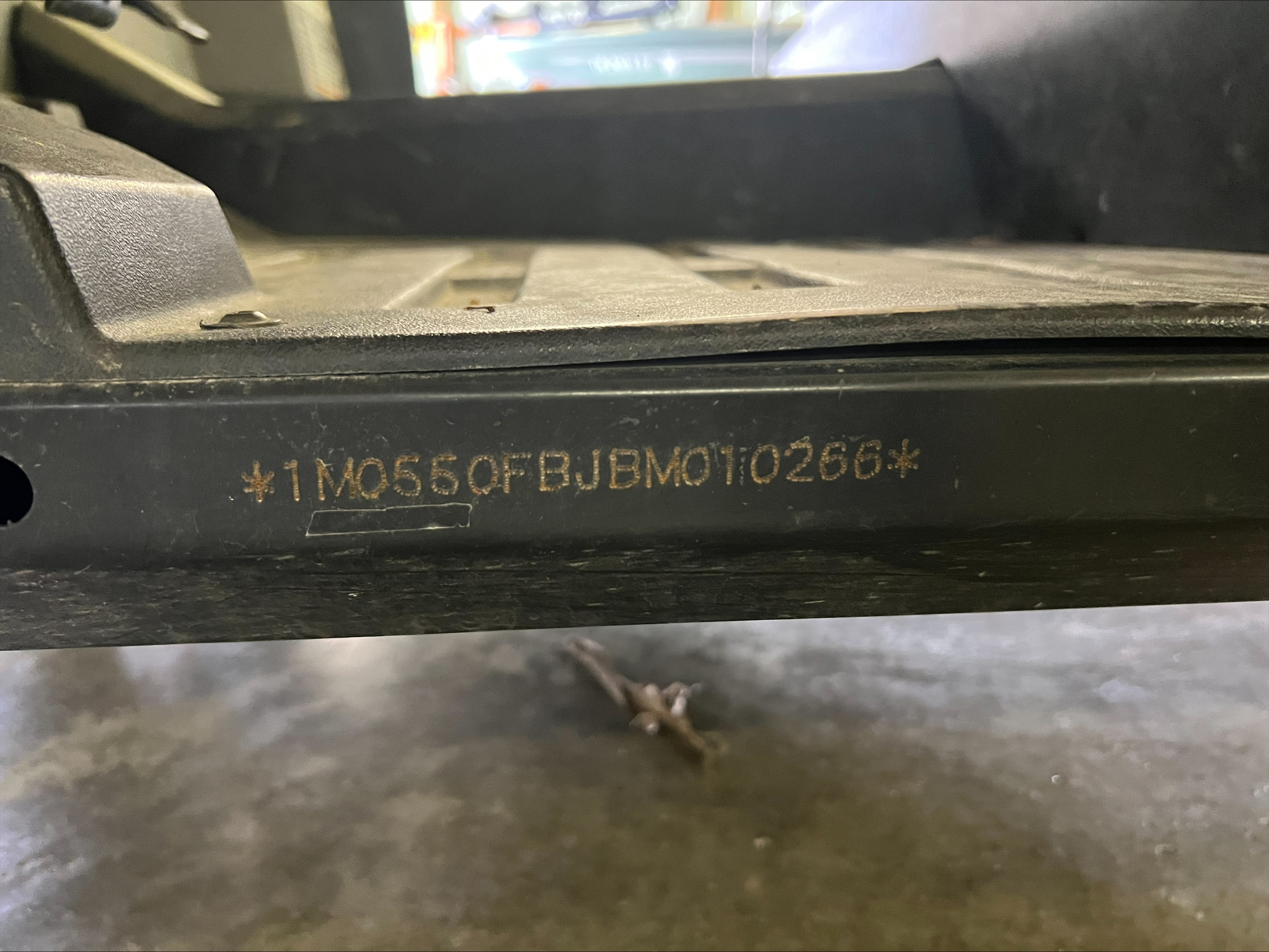 2012 John Deere XUV 550 S4 GREEN Image 17