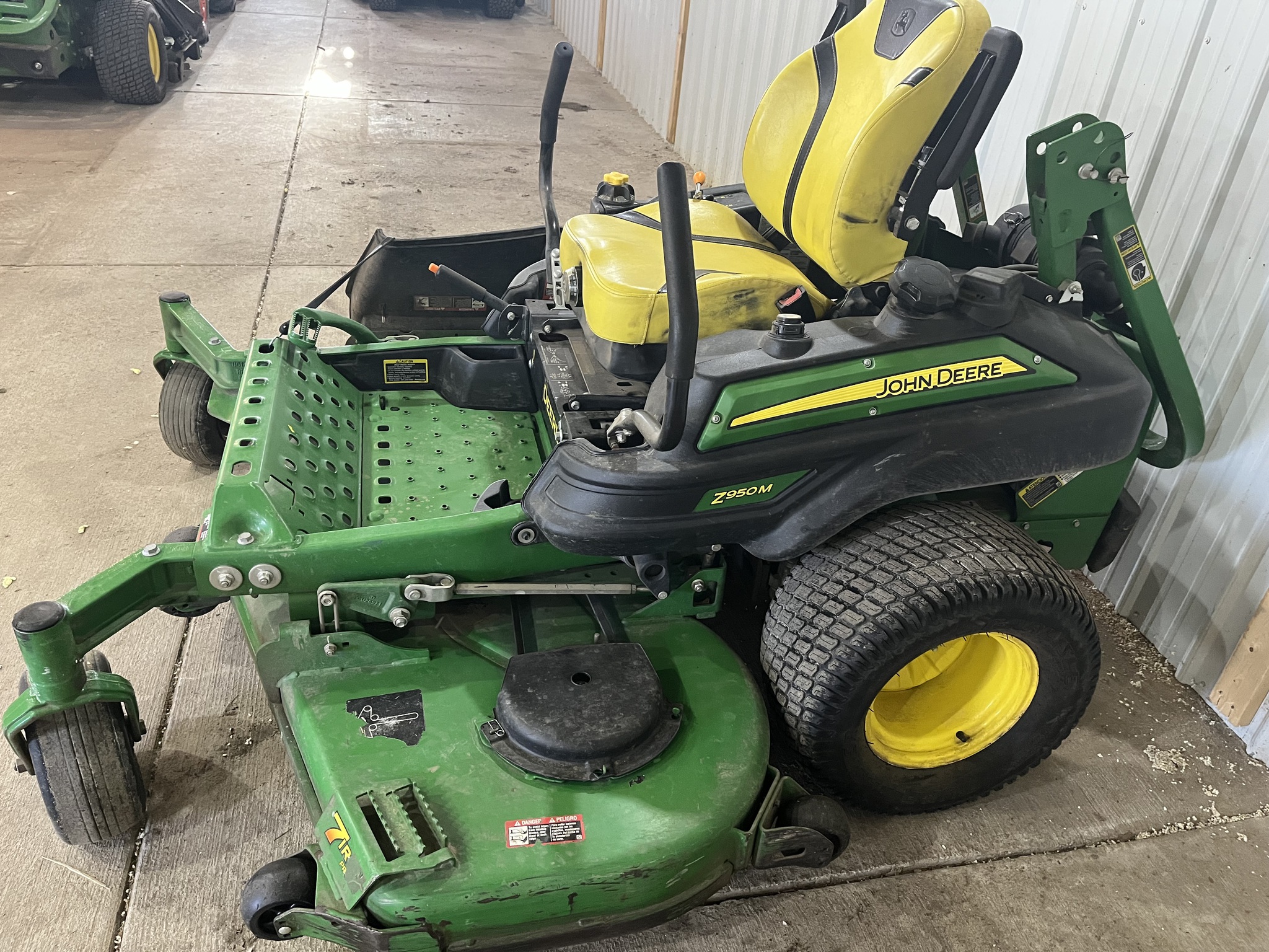 2020 John Deere Z950M Image 4