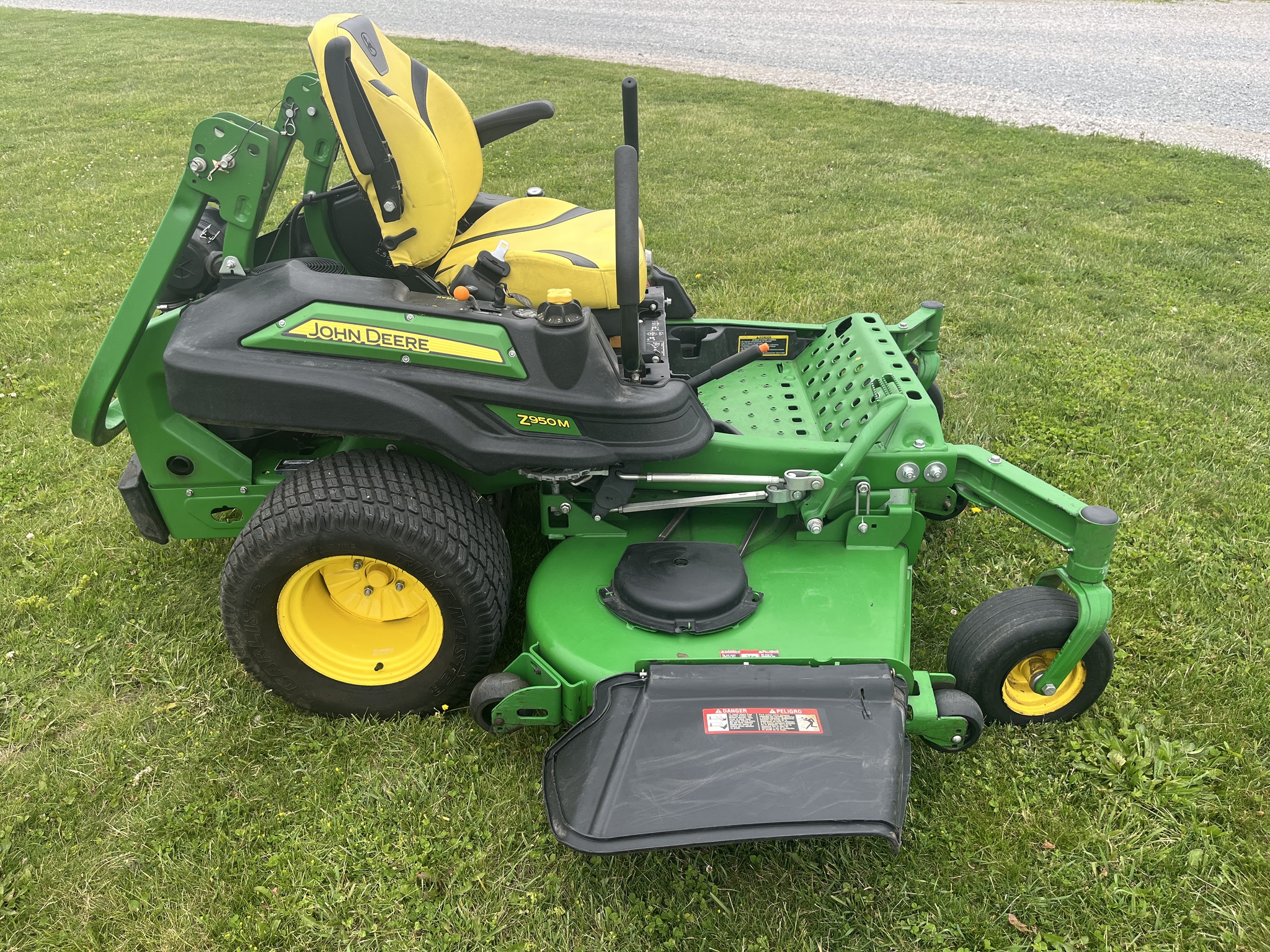 2020 John Deere Z950M Image 4