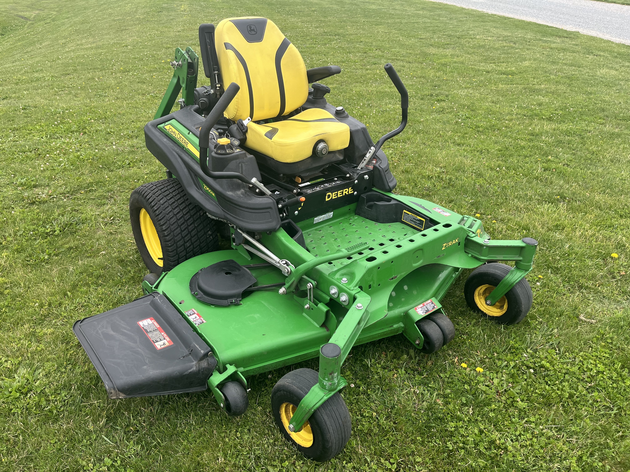 2020 John Deere Z950M Image 3