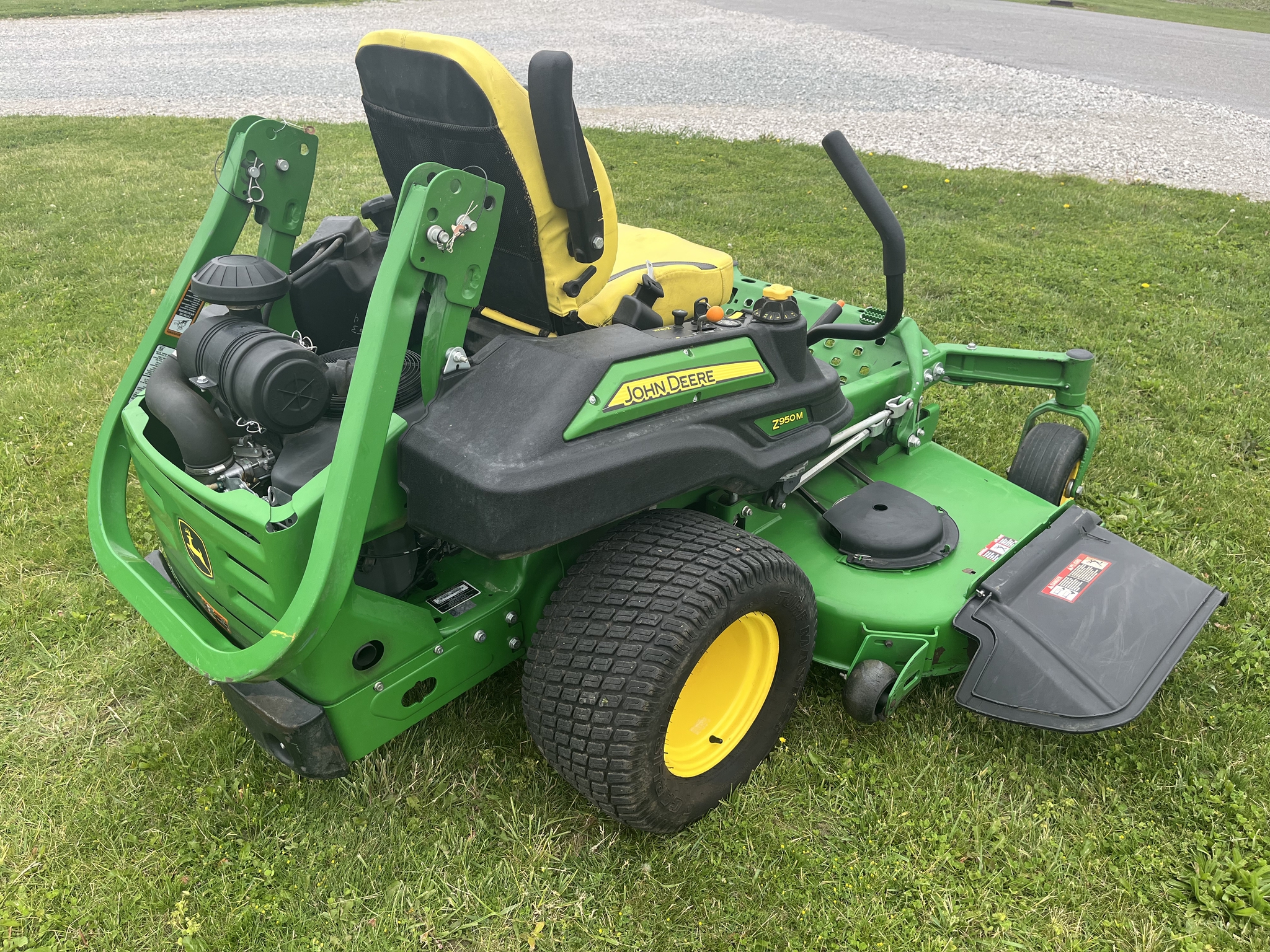 2020 John Deere Z950M Image 5