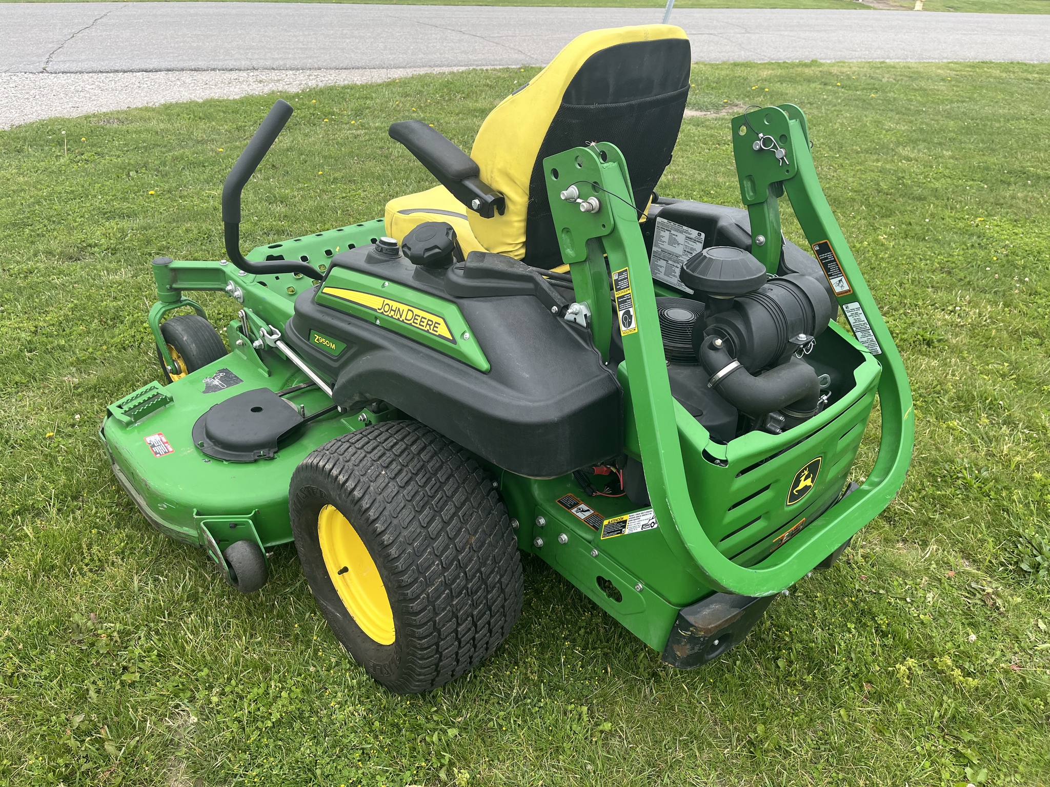 2020 John Deere Z950M Image 7