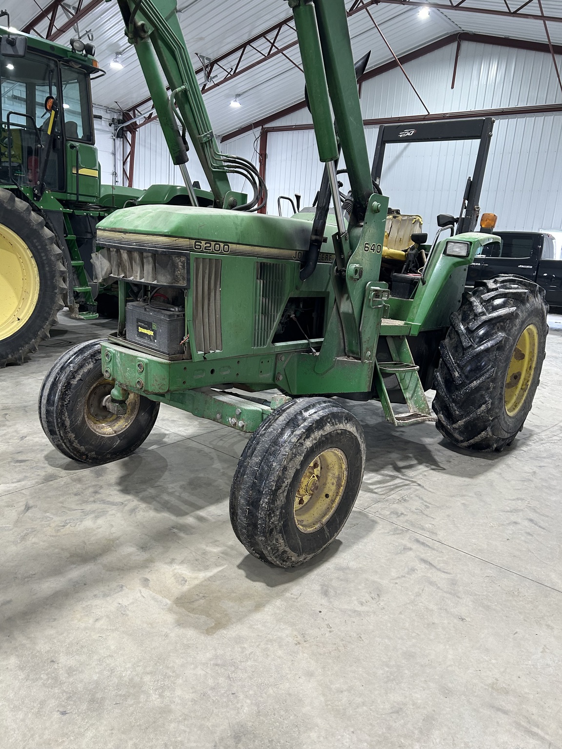 1992 John Deere 6200 Image 1