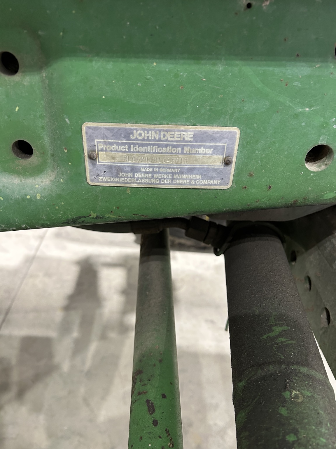 1992 John Deere 6200 Image 9