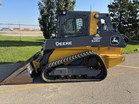  John Deere 325G