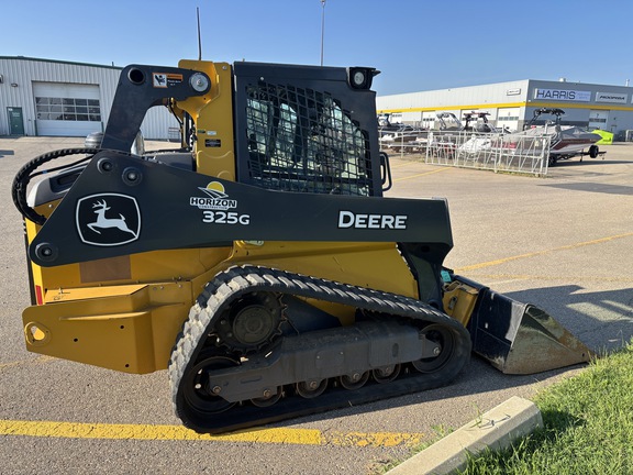 Used 2023 John Deere 325G Compact Track Loaders at Horizon Ag & Turf in Edmonton West, AB - Photo5