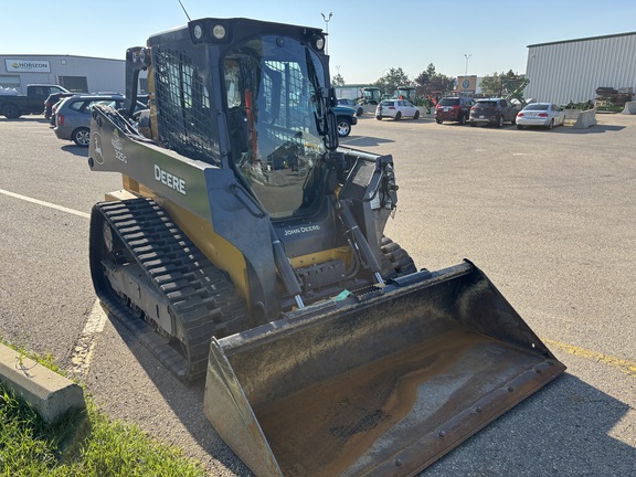 Used 2023 John Deere 325G Compact Track Loaders at Horizon Ag & Turf in Edmonton West, AB - Photo6