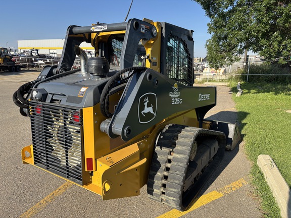Used 2023 John Deere 325G Compact Track Loaders at Horizon Ag & Turf in Edmonton West, AB - Photo8