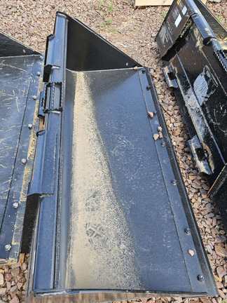 Photo of a 2024 John Deere CE72
