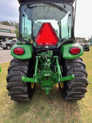 2026 John Deere 3046R-7