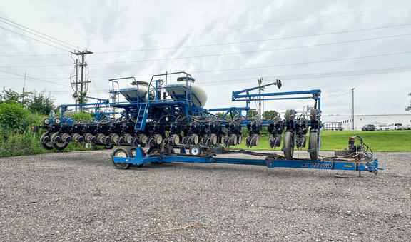 2011 Kinze 3600