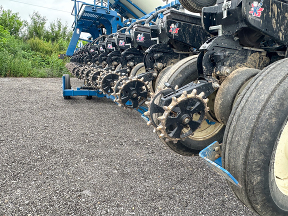 2011 Kinze 3600