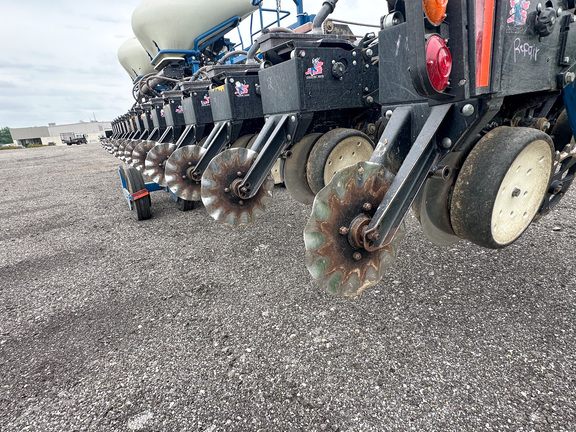 2011 Kinze 3600