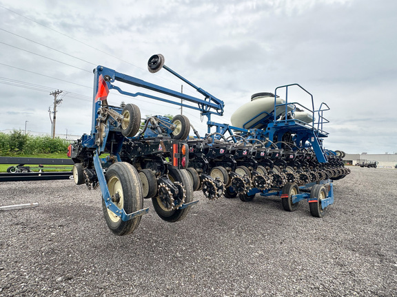 2011 Kinze 3600