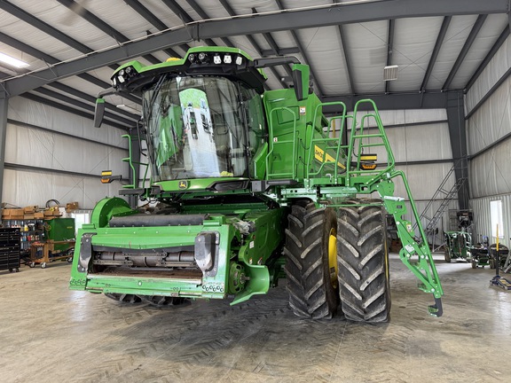 Photo of 2024 John Deere X9 1000