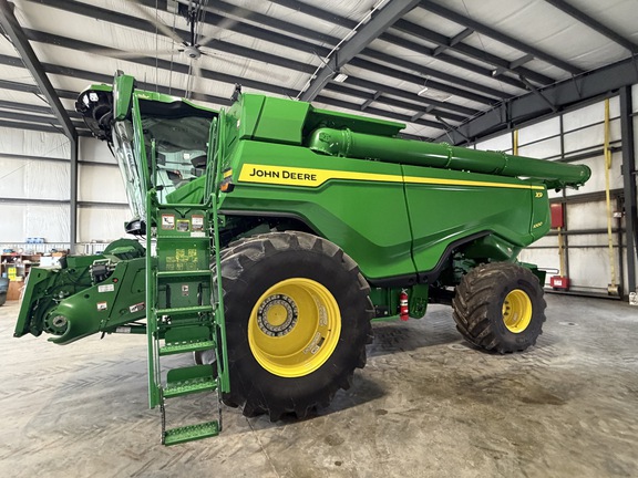 Photo of 2024 John Deere X9 1000