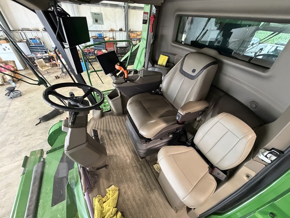 Photo of 2024 John Deere X9 1000