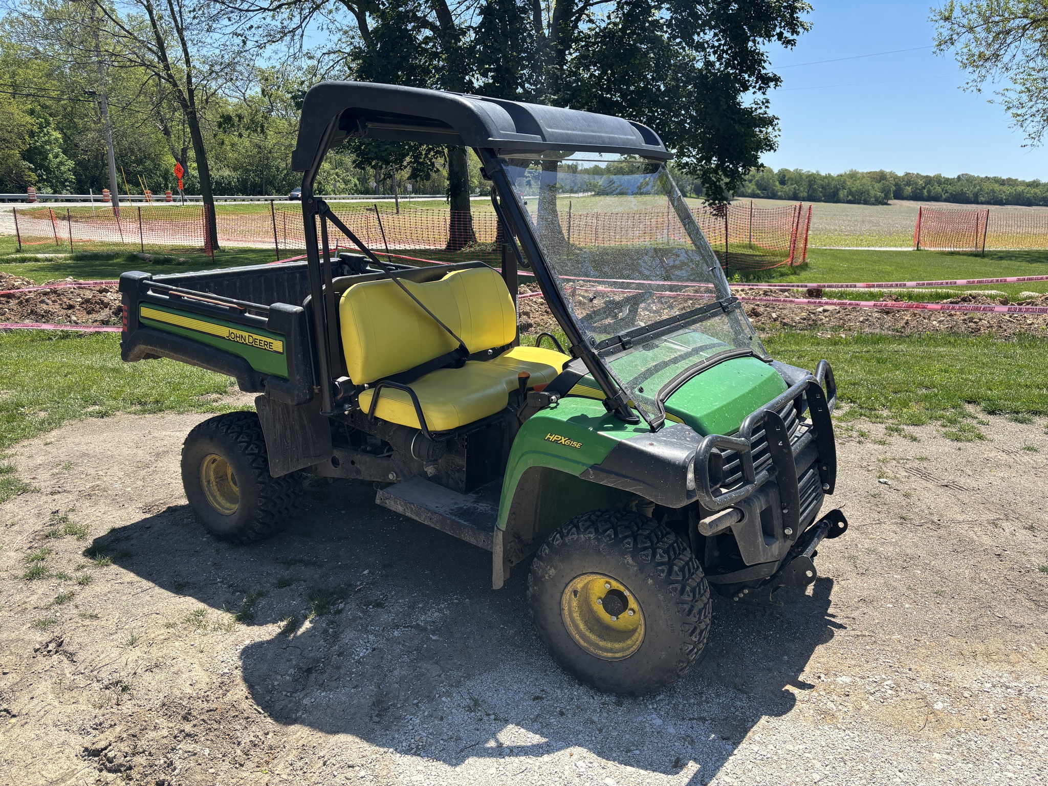 Used 2020 John Deere HPX615E ATVs & Gators at Koenig Equipment in Lebanon, OH - PhotoXL1