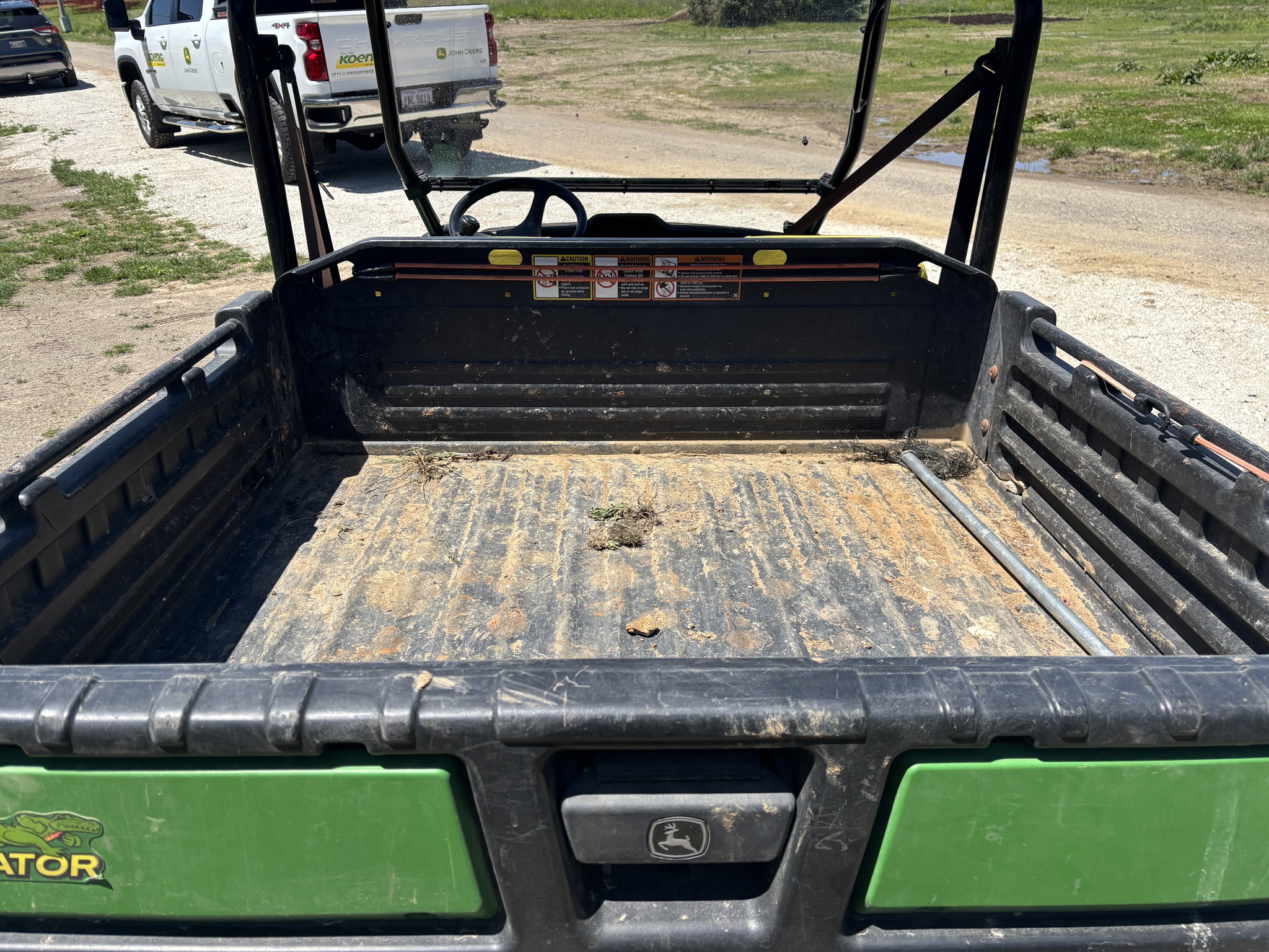 Used 2020 John Deere HPX615E ATVs & Gators at Koenig Equipment in Lebanon, OH - PhotoXL9