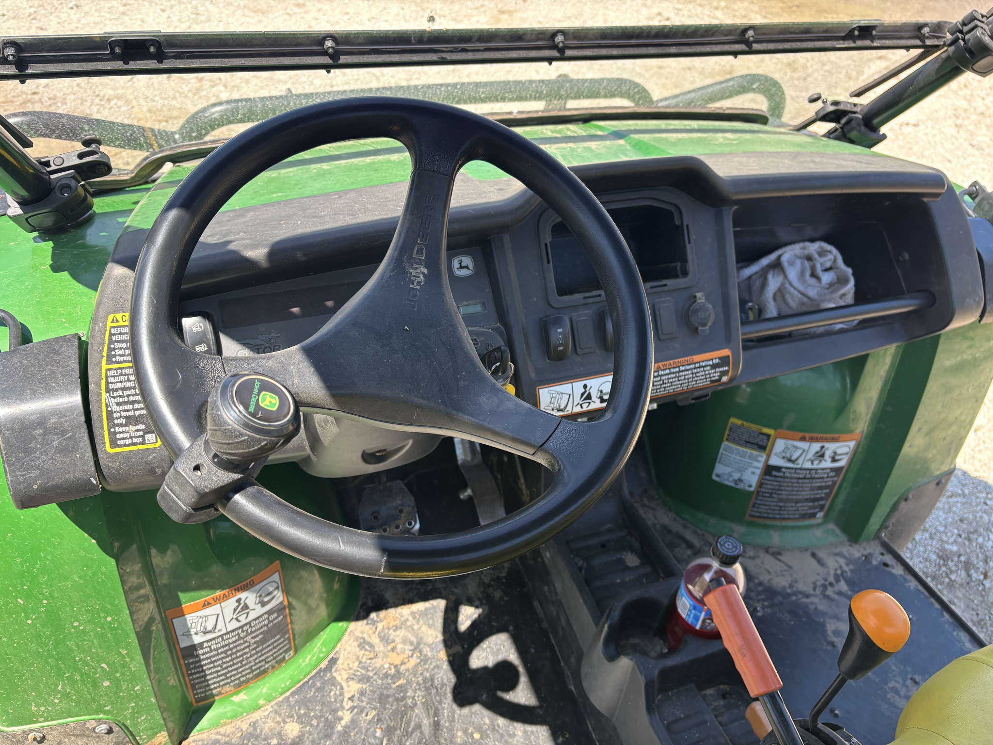 Used 2020 John Deere HPX615E ATVs & Gators at Koenig Equipment in Lebanon, OH - PhotoXL19