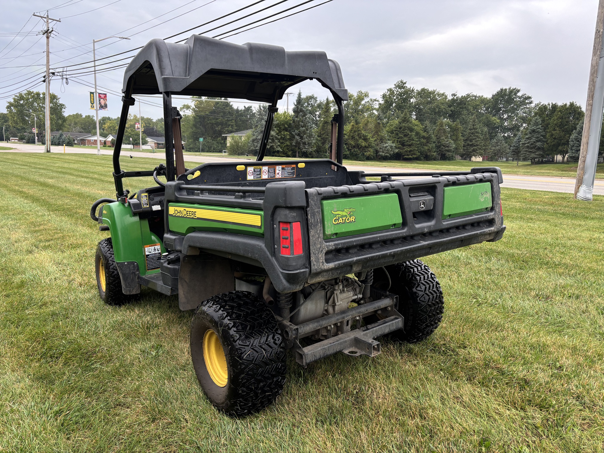 Used 2020 John Deere HPX615E ATVs & Gators at Koenig Equipment in Tipp City, OH - PhotoXL2