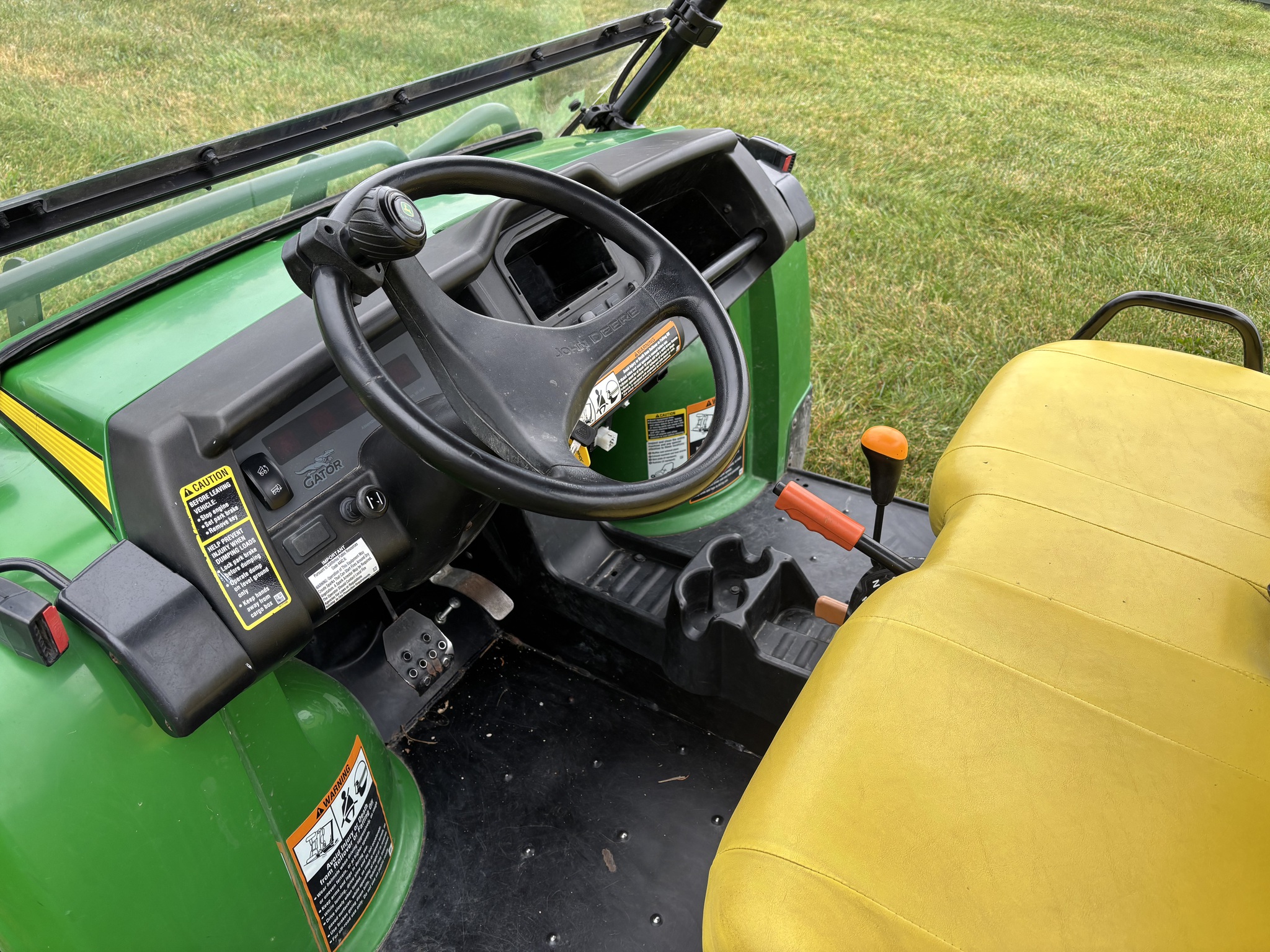 Used 2020 John Deere HPX615E ATVs & Gators at Koenig Equipment in Tipp City, OH - PhotoXL13