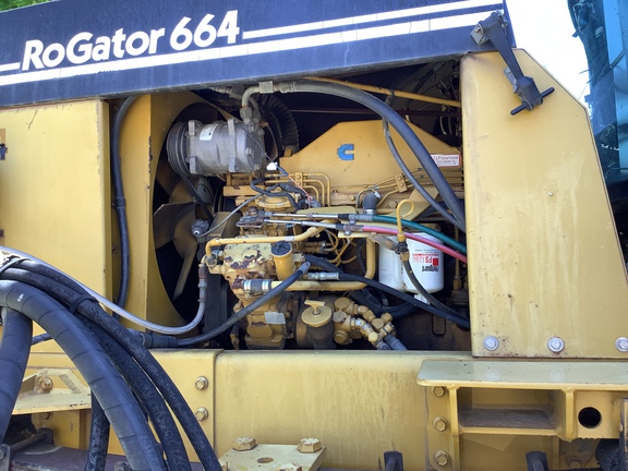 Photo of 1995 Ag-Chem ROGATOR 664